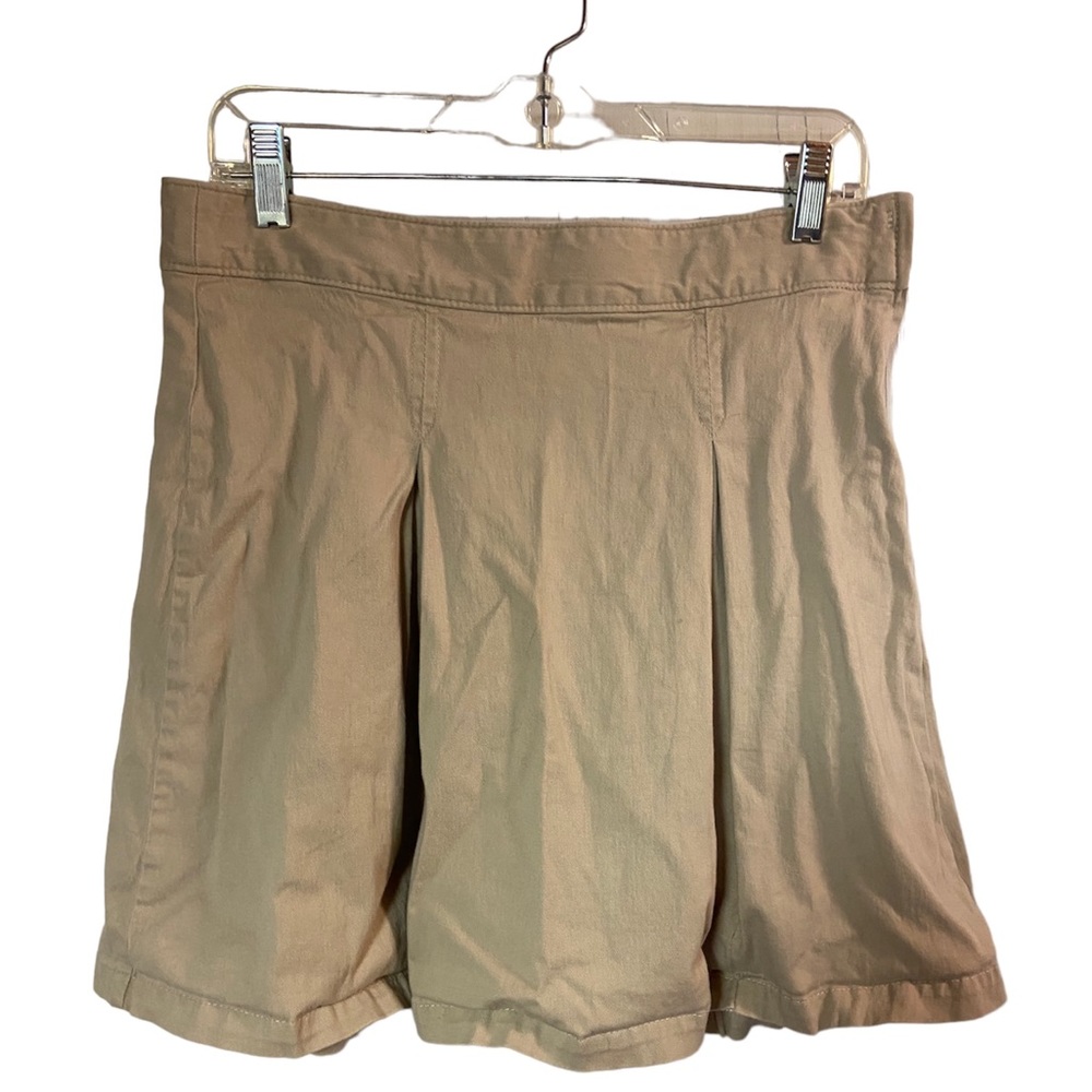 Gap kids tan khaki uniform skirt Shorts short big girls 18 plus 
Under shorts